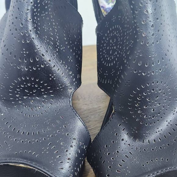 Christian LaCroix Black Block Heel Bootie Perforated Accent Size 8 Women's Heels - Picture 3 of 12